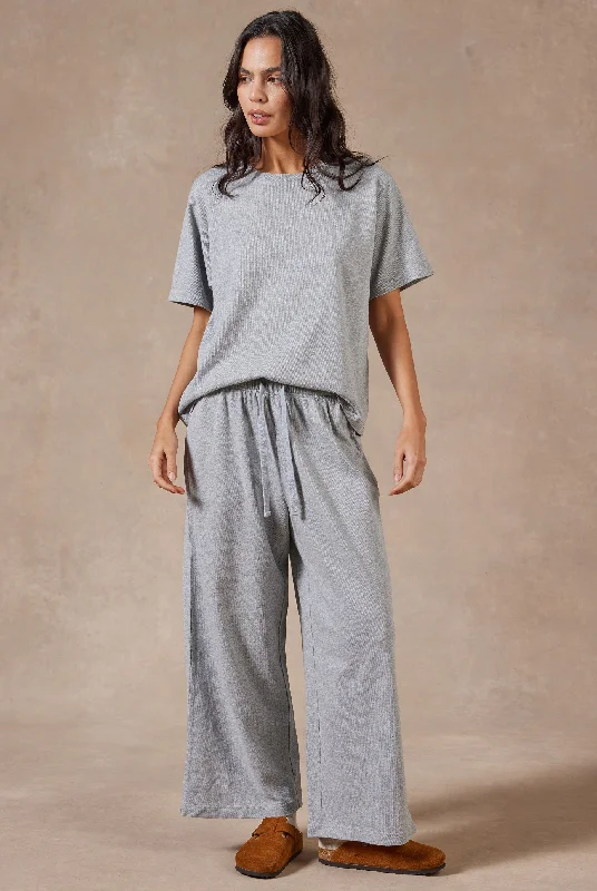 Essential Knit Pant