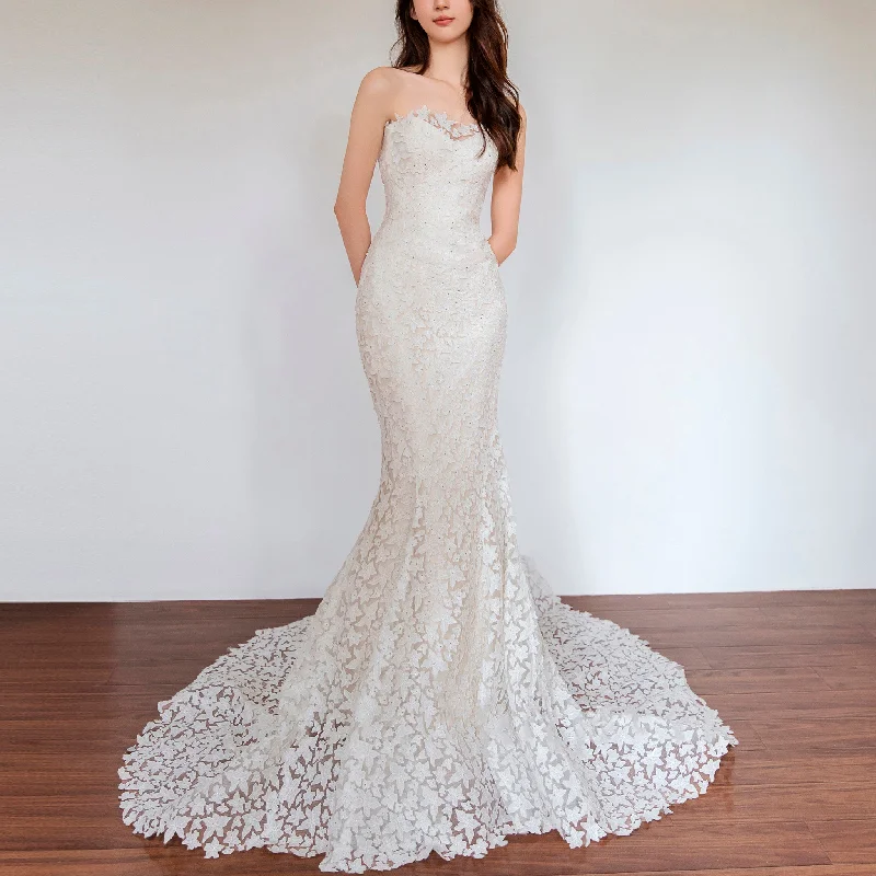 Fitted Floral Lace Trumpet Mermaid Wedding Dress with Sheer Neckline